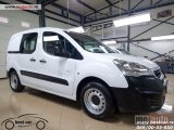 polovni kombi Peugeot Partner 2 KLIZNIH VRATA. KUKA 
